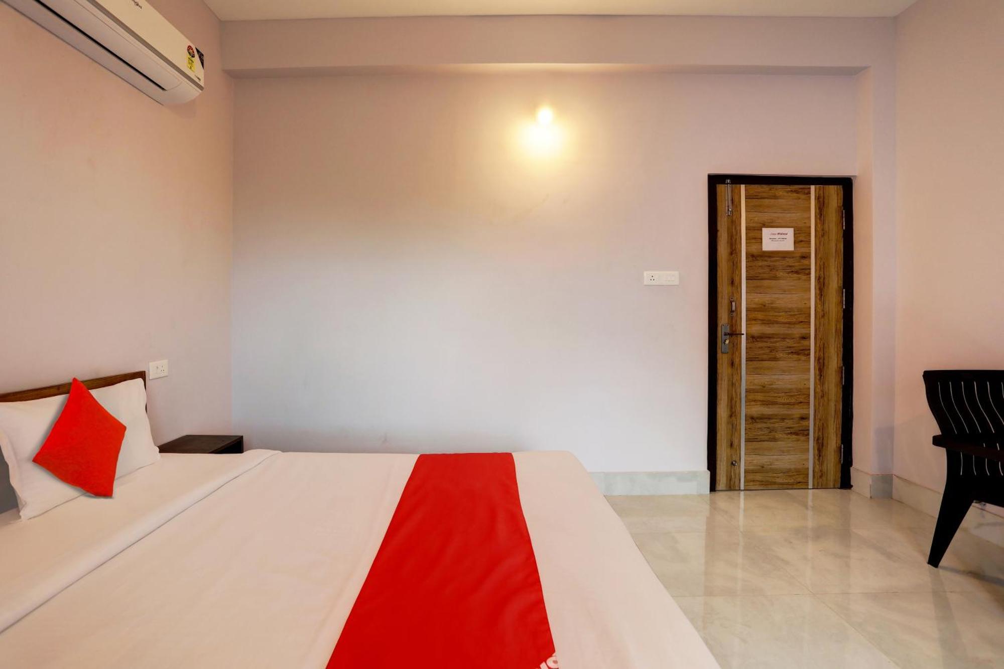 Hotel O Casa Midland Bhuvanesvar Kültér fotó