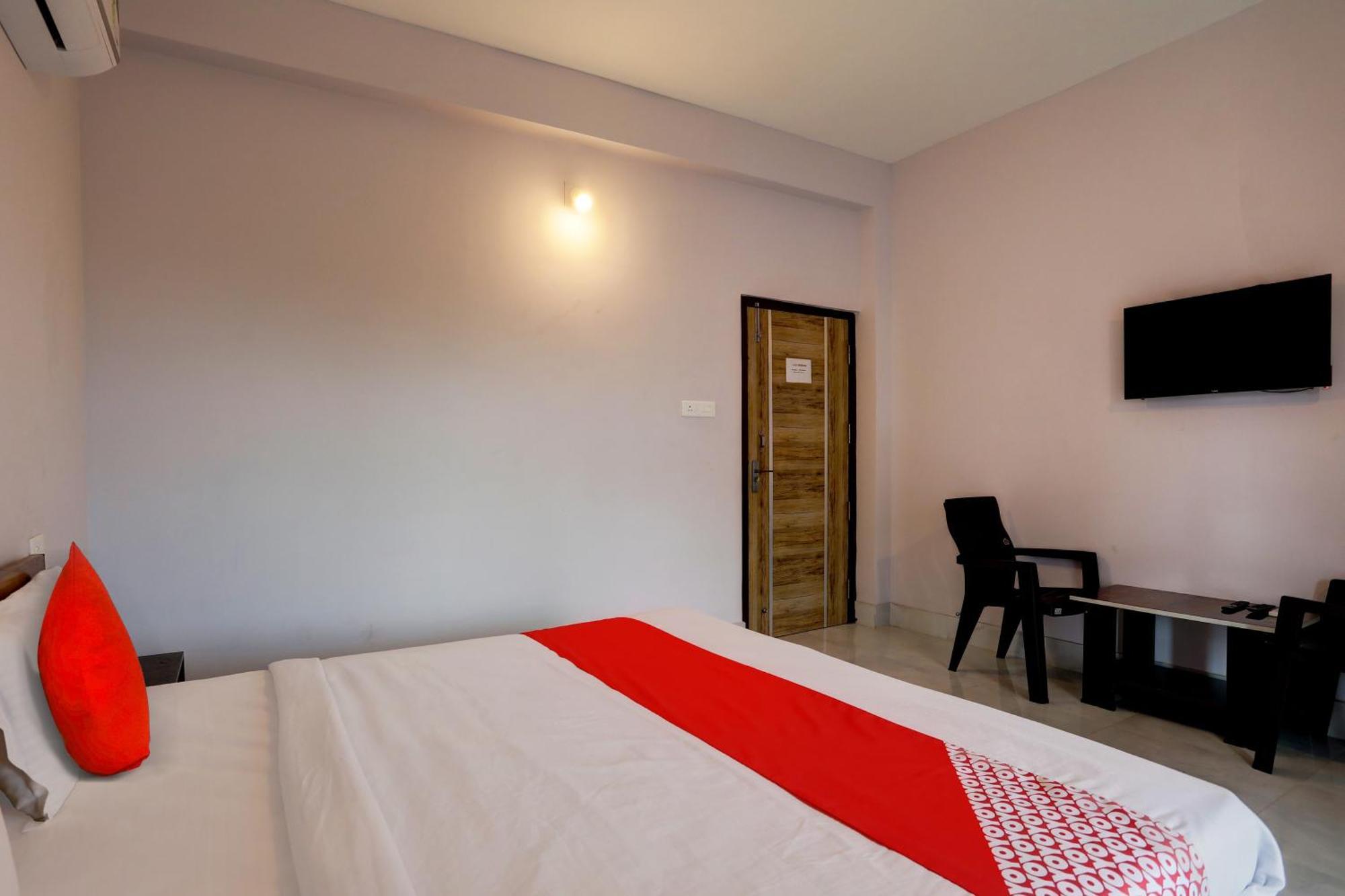 Hotel O Casa Midland Bhuvanesvar Kültér fotó
